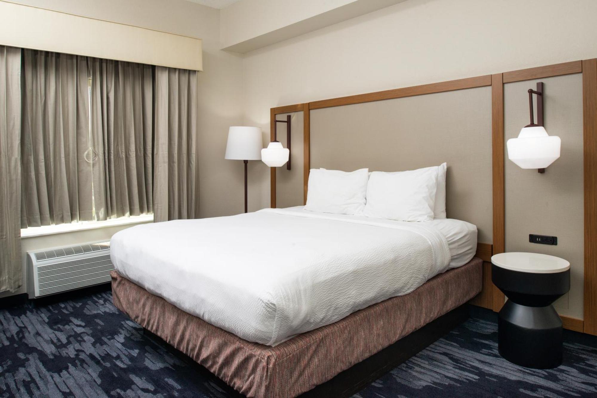 Fairfield Inn & Suites Greensboro Wendover Экстерьер фото